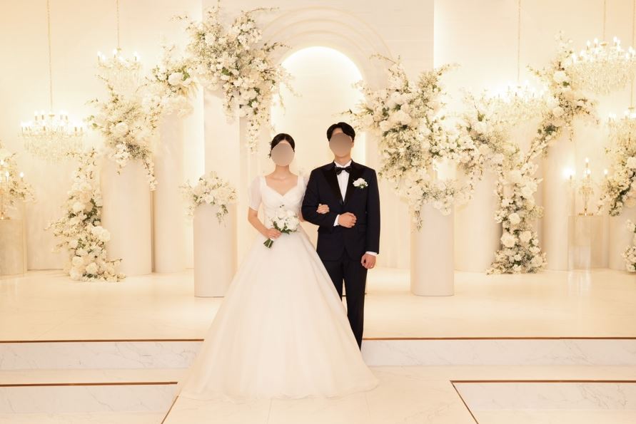 마리나 웨딩홀 내부 결혼 사진