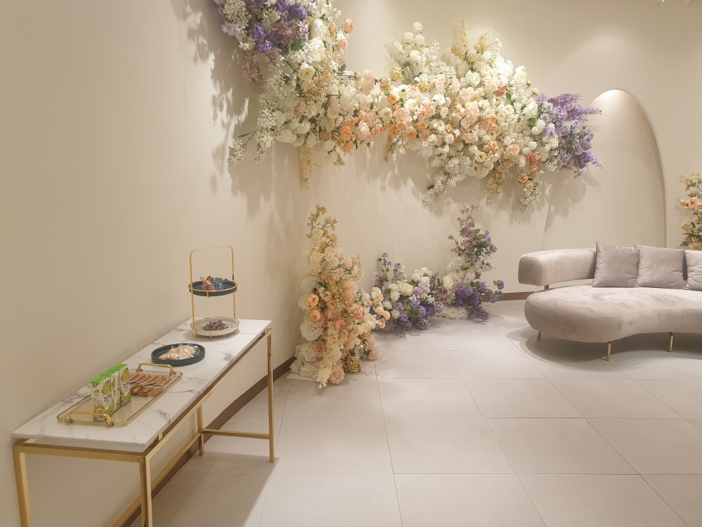 마리나웨딩홀-핑거푸드-놓여있는-사진