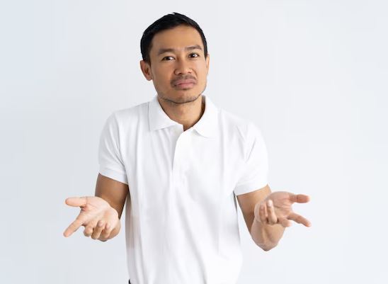 의아해하는 남자 사진